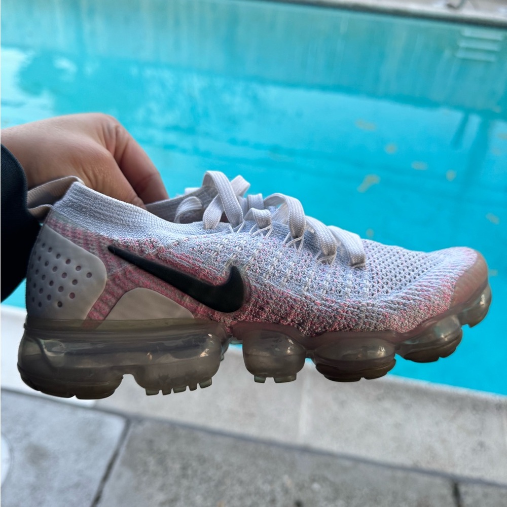Women’s nike vapor max